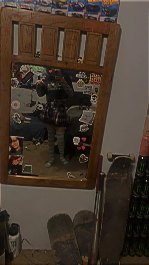 I just got on Reddit I’m a femboy