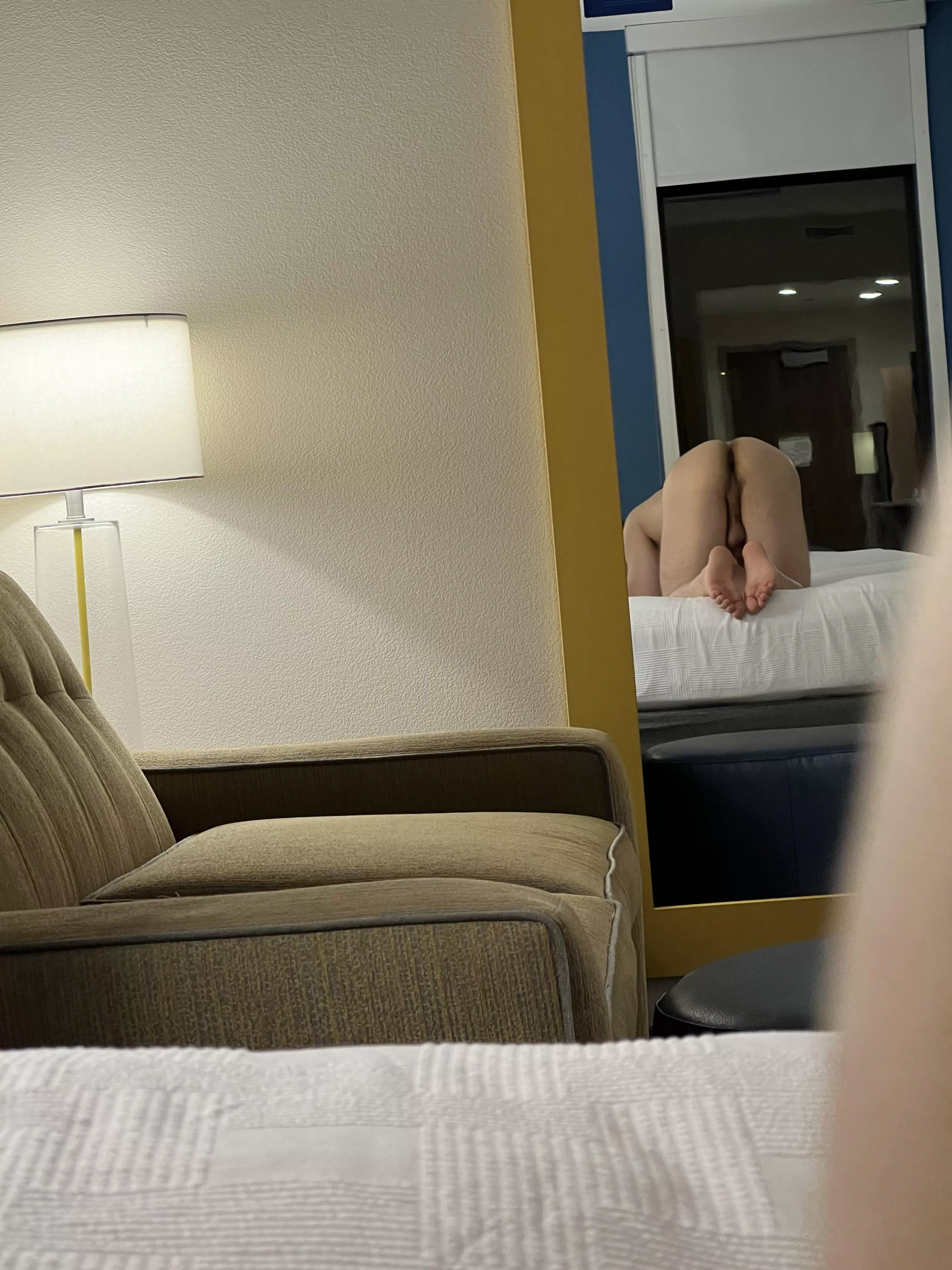 I need a big dick to break me 🥺 👉🏻👈🏻