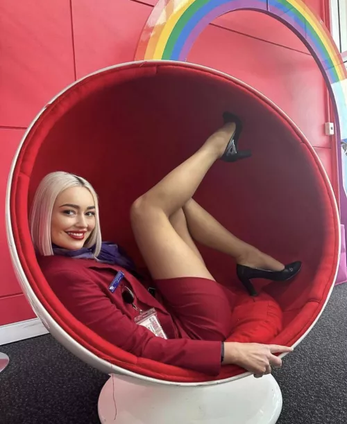 Lady in red 🇦🇺