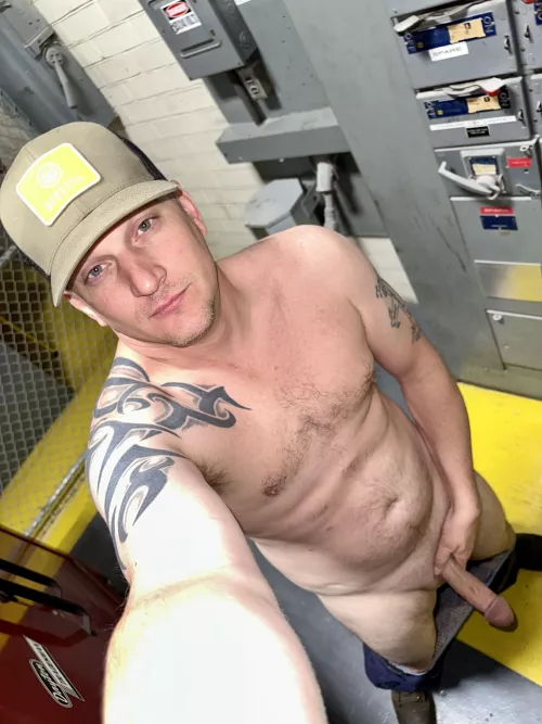 Little at work bring selfie