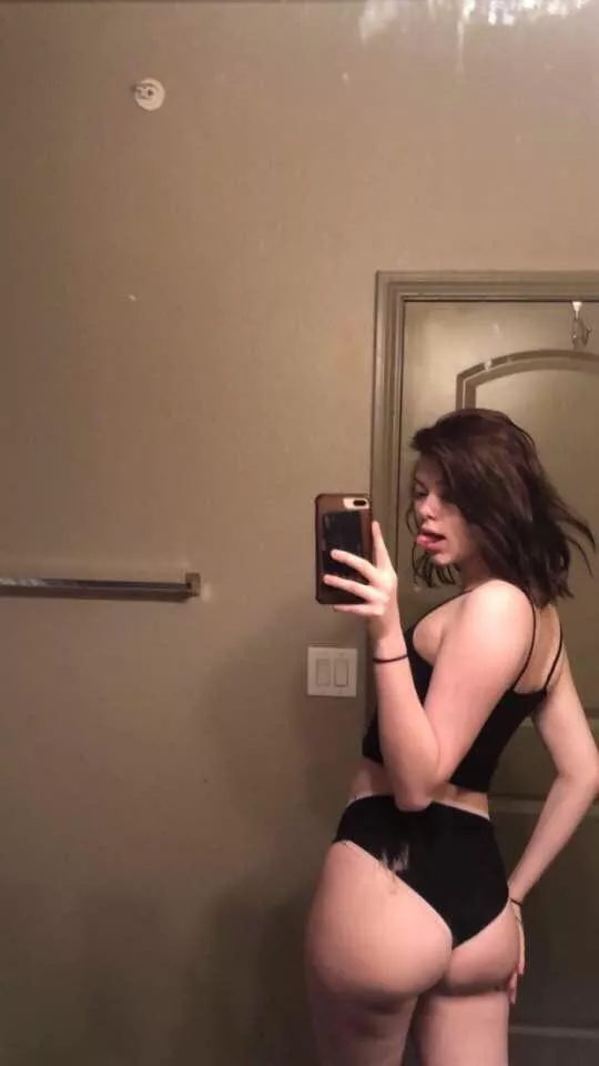 Love to bully 😈🍤🤭 might even show my girlfriends your little guy! Sna🅿️ houseofkitten