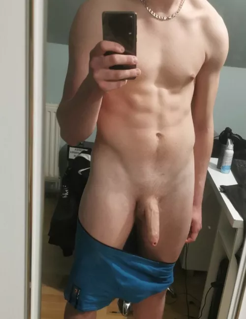 m r4r? wanna see more