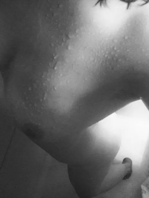 On my worst behavior 😌😘