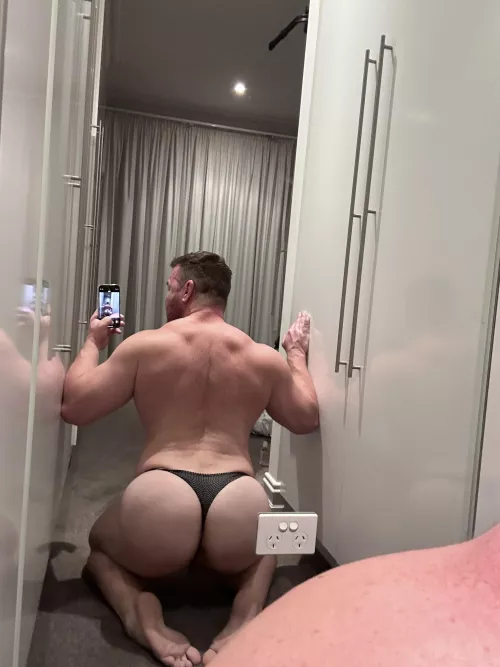 Trying to make pussy look cute 🍑🙊