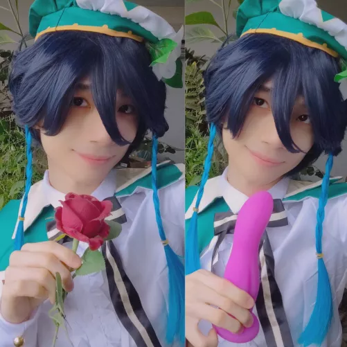 What do you prefer, roses or dildos? 🤭