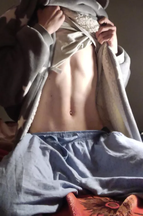 Working on my midriff :3c