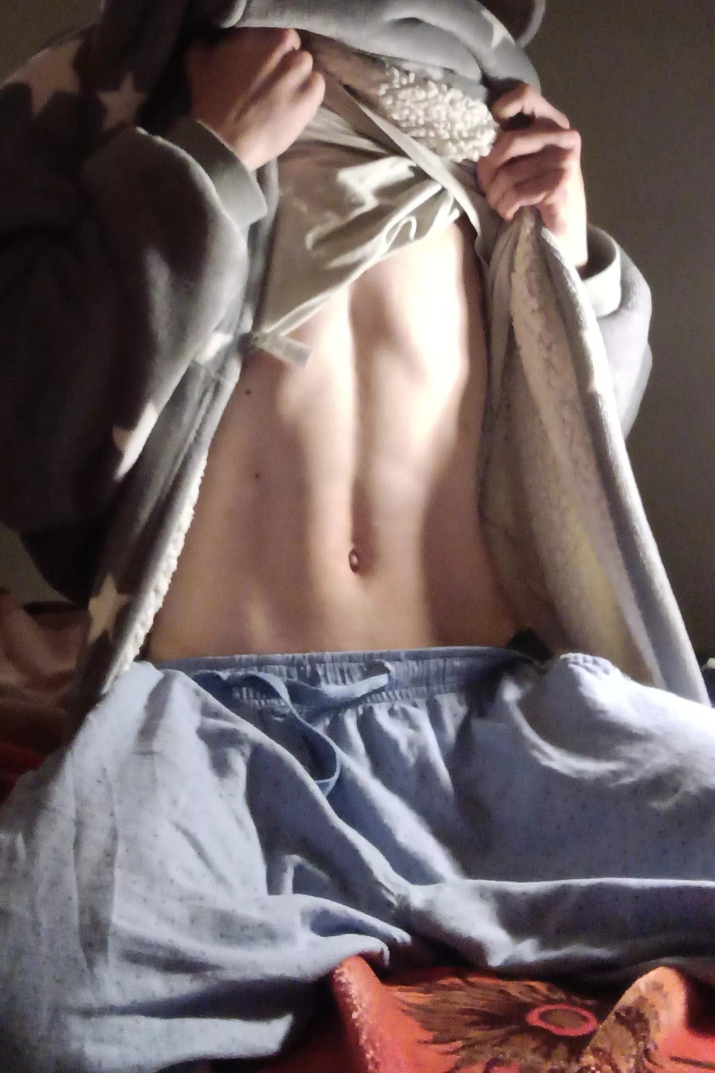 Working on my midriff :3c