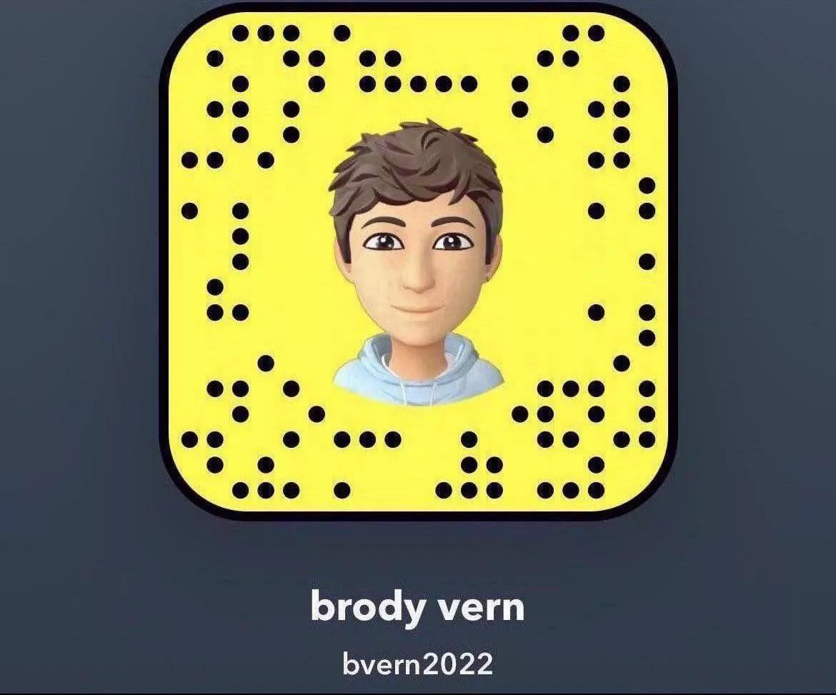 18 m straight looking for other straight and muscular bros: snap: bvern2022