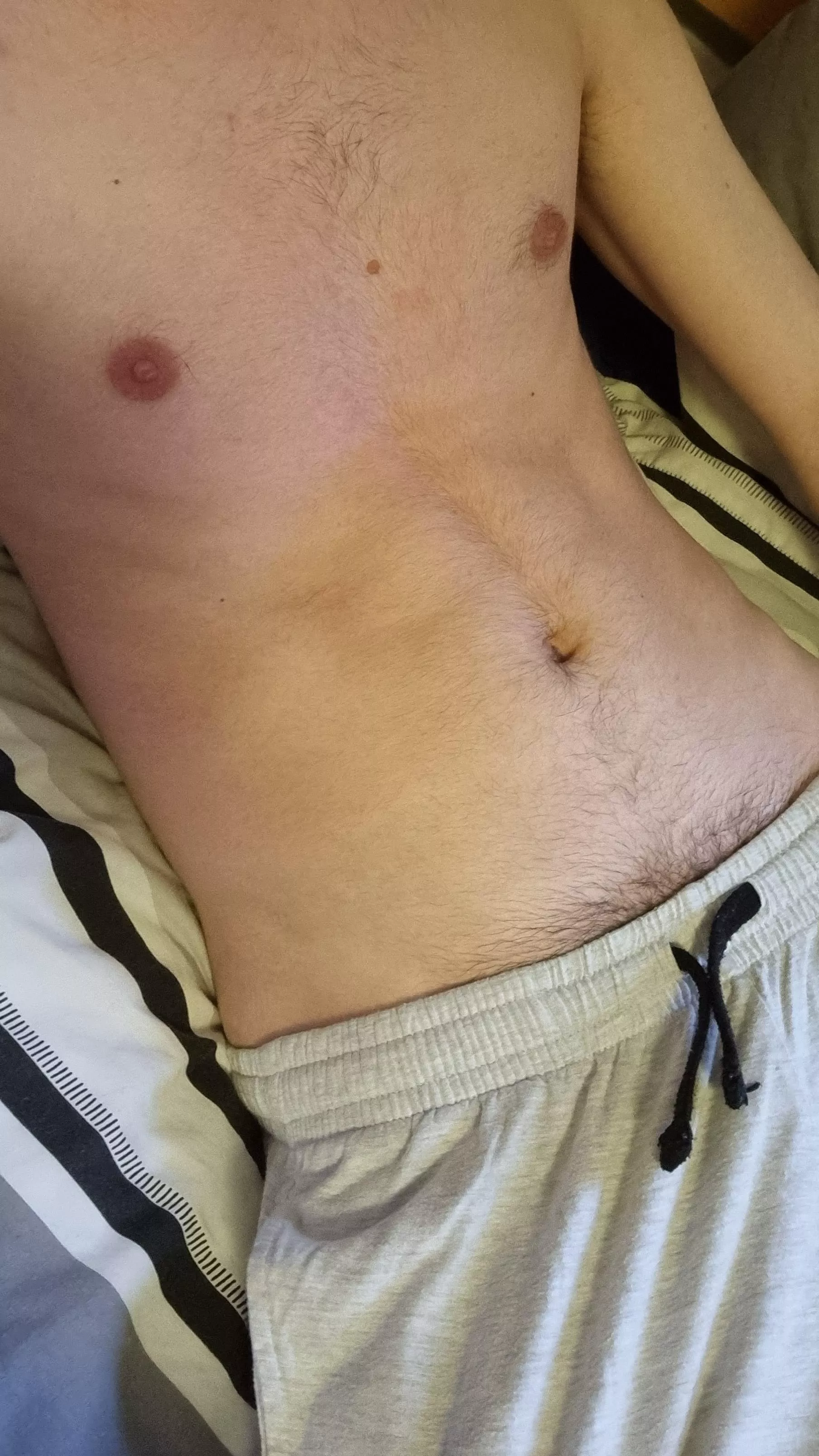 20 m uk. Looking to trade and chat. Dm me.