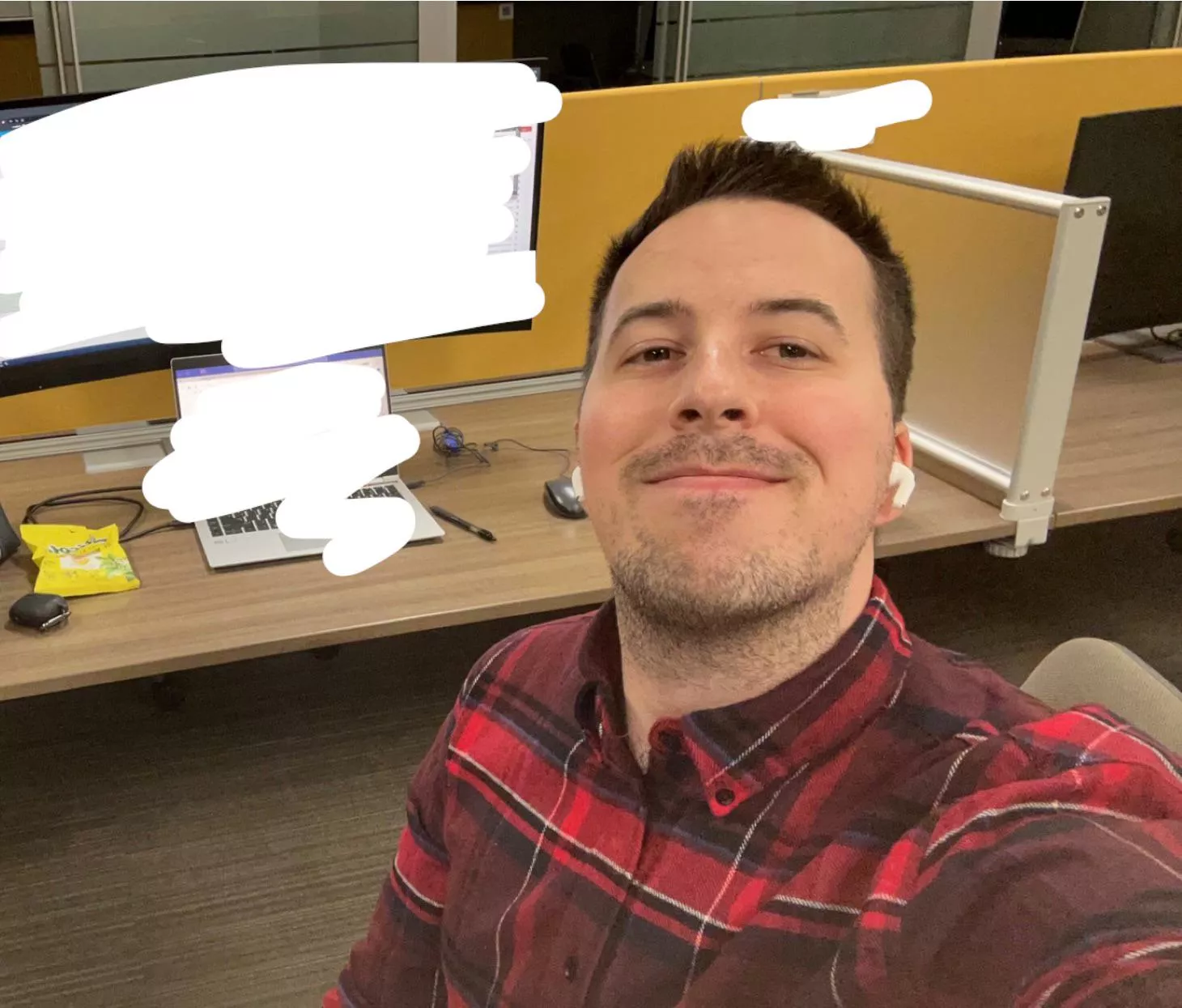 29 looking for lil bros 18-24 to chat with. Snap in comments.