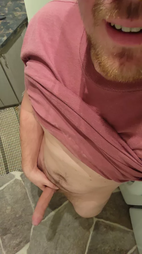 30 so horny, show me where you want my dick, pref bottoms and fems.