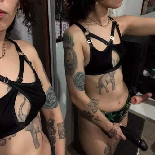 a photo before destroy your ass[Domme]