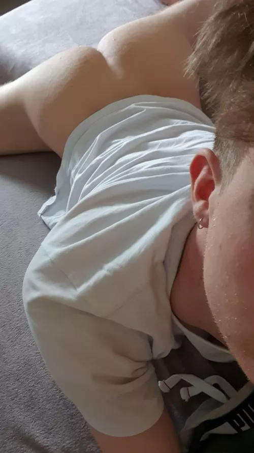 anyone in need of a slutty blonde twink