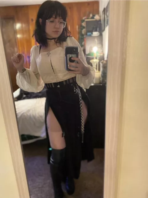 Arrows up if you are below 7 inches and say yes