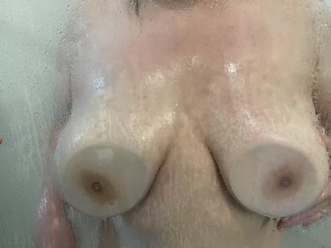 Bra or no bra today?