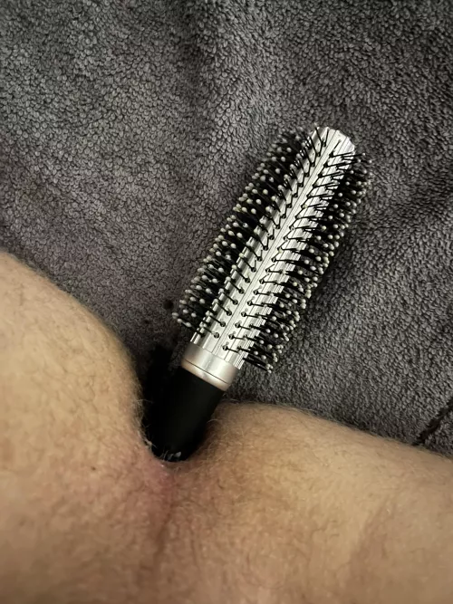 Brush in my tight bum(first post)