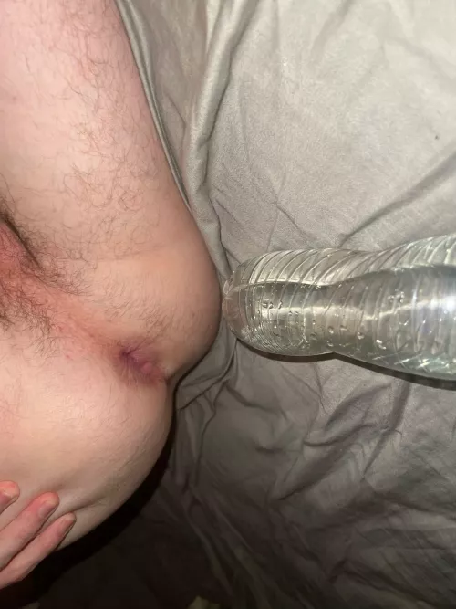 Cant believe I just fucked my ass with this huge bottle. Can I take your huge cock instead?🙈