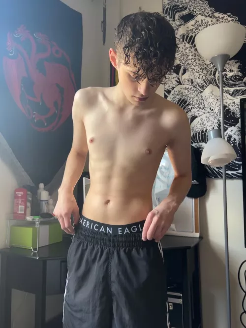 come feel my bulge with your mouth