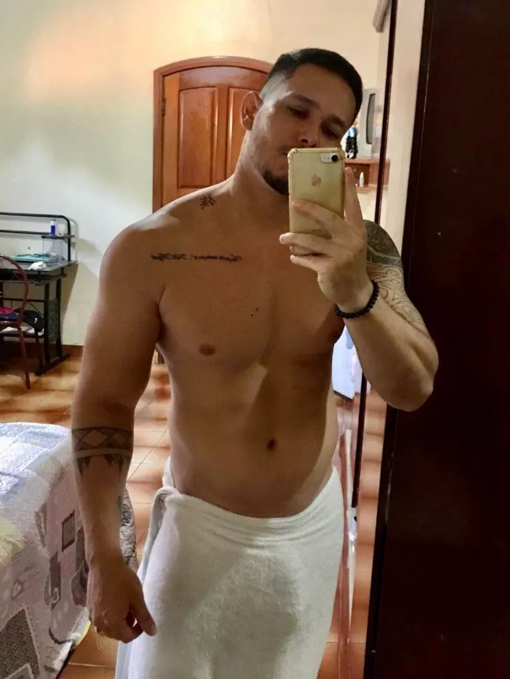 do i make you feel something babe? 🔥