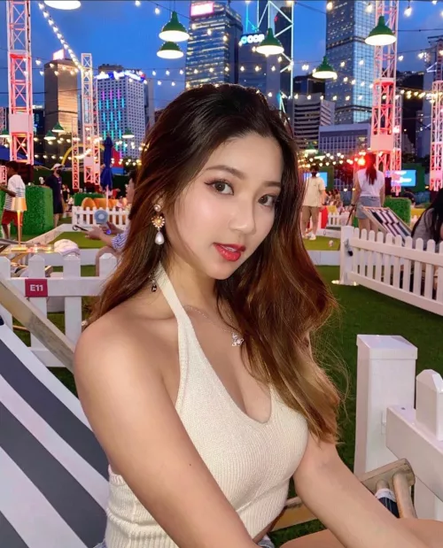 Do u like how I look at you 🥰 F20