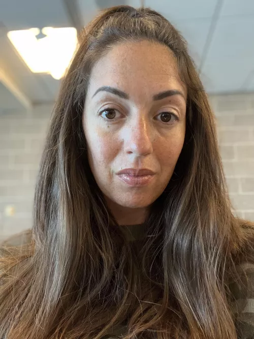 even the camo can’t hide these freckles 🤪