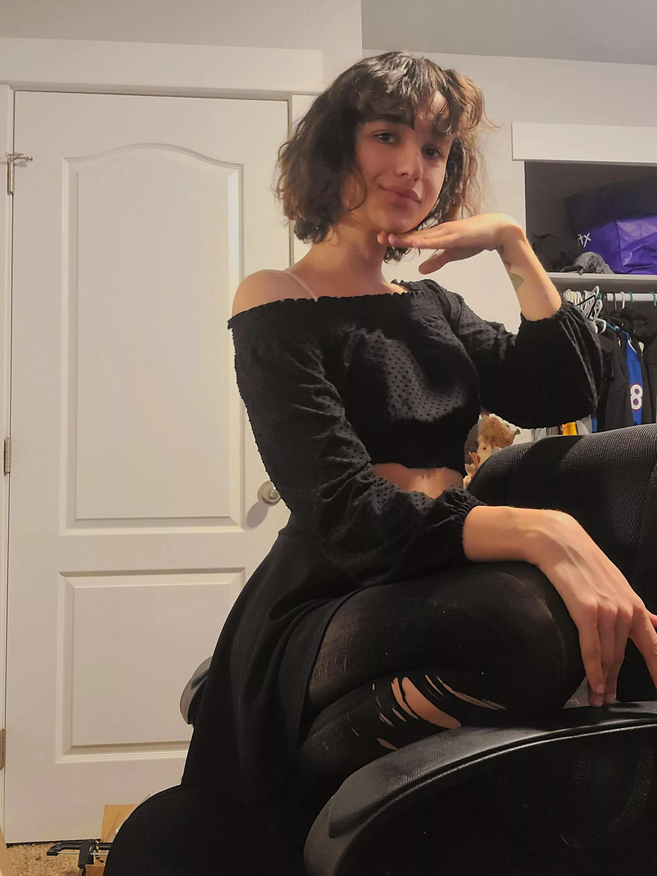 fully thrifted outfit!!! ( - minus the socks >_<)