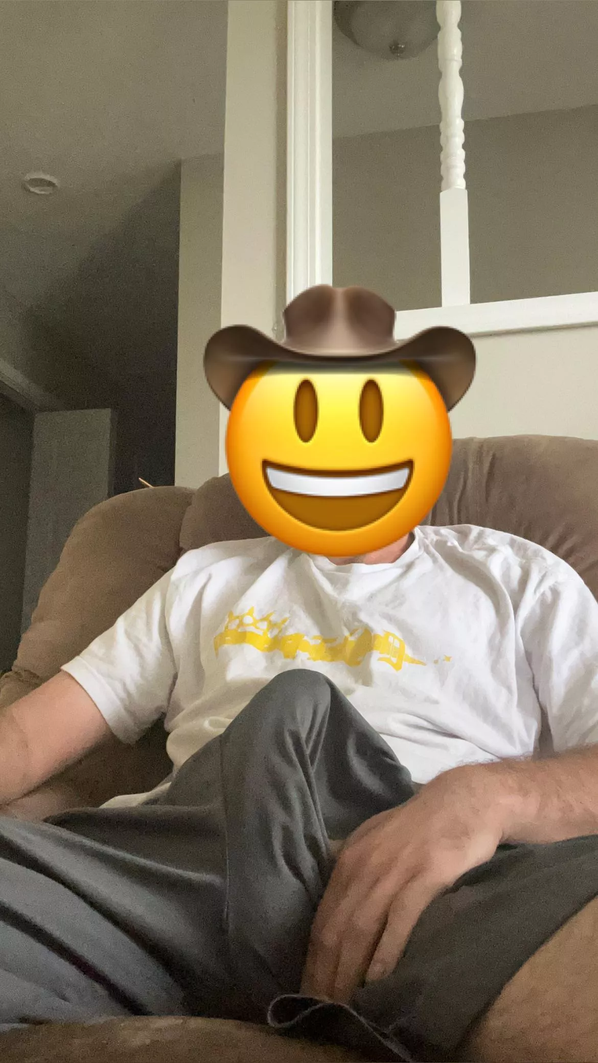 I got a new chair for you👀