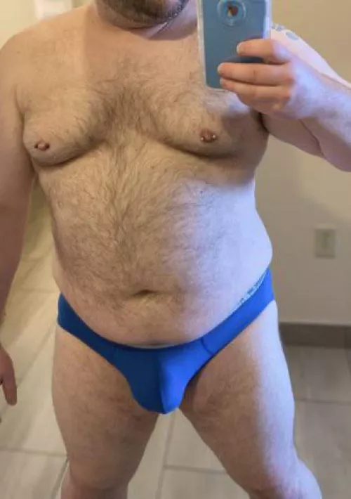 I’m spending the weekend wearing just my favorite briefs. Who wants to join? 😜