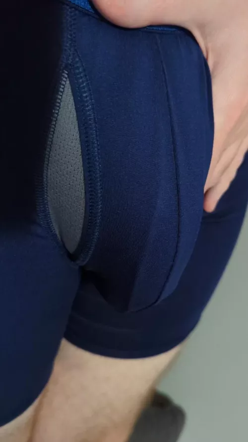 It's been a while, but the weather is getting warm again and I'm feeling more confident