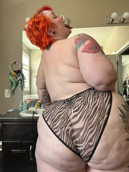 Little partial wedgie, wanna finish it