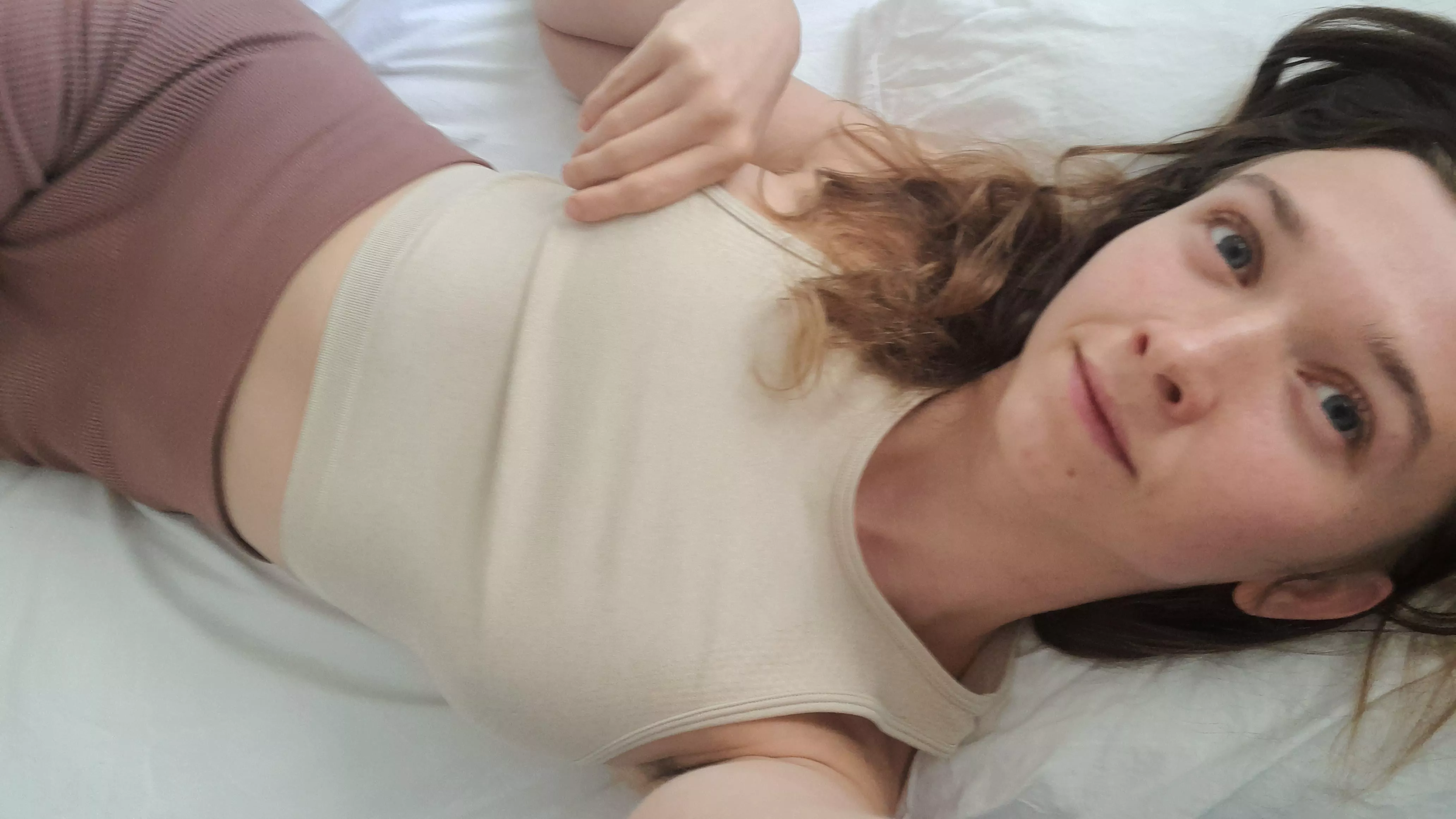 Looking for cuddle puddle buddies 😳👉👈 [f]