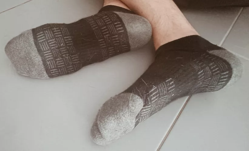 Some dirty socks [M]