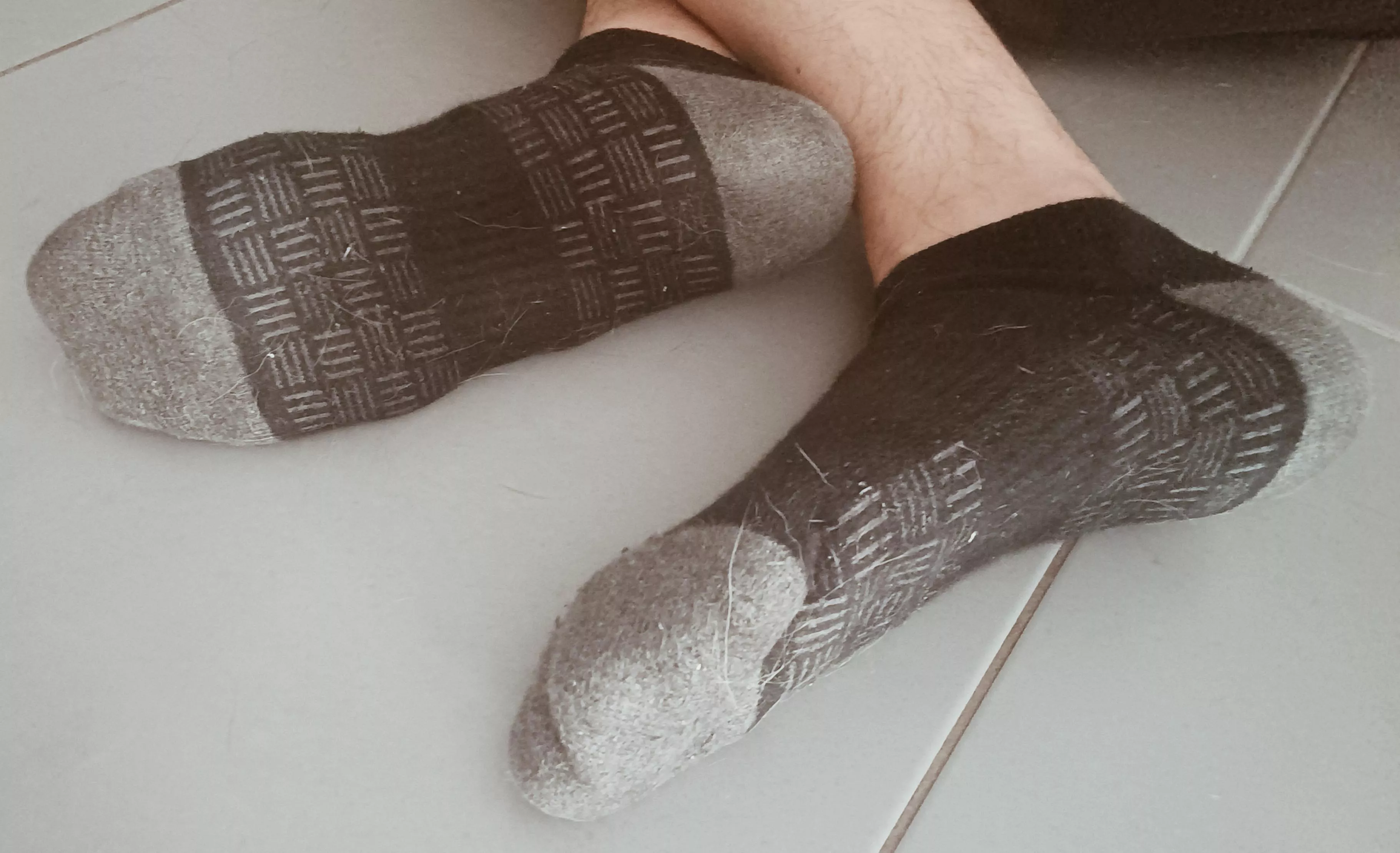 Some dirty socks [M]