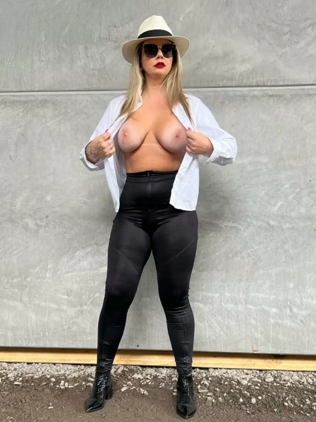 Some public exposion of my thickness