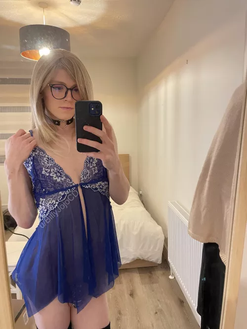 Stay in bed with me 🥰