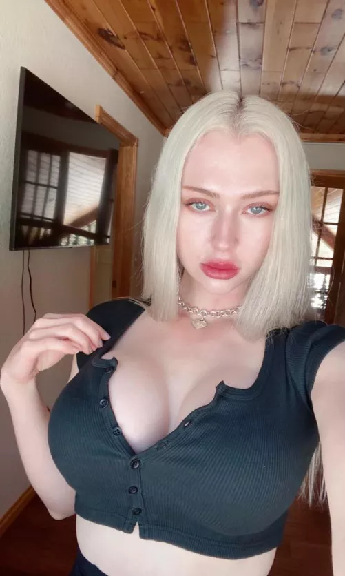 Tell me secrets 💋