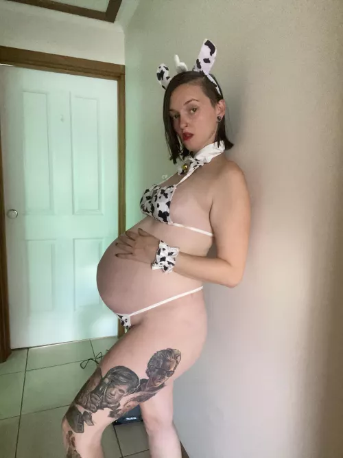 This dirty little cow needs a milking [F]