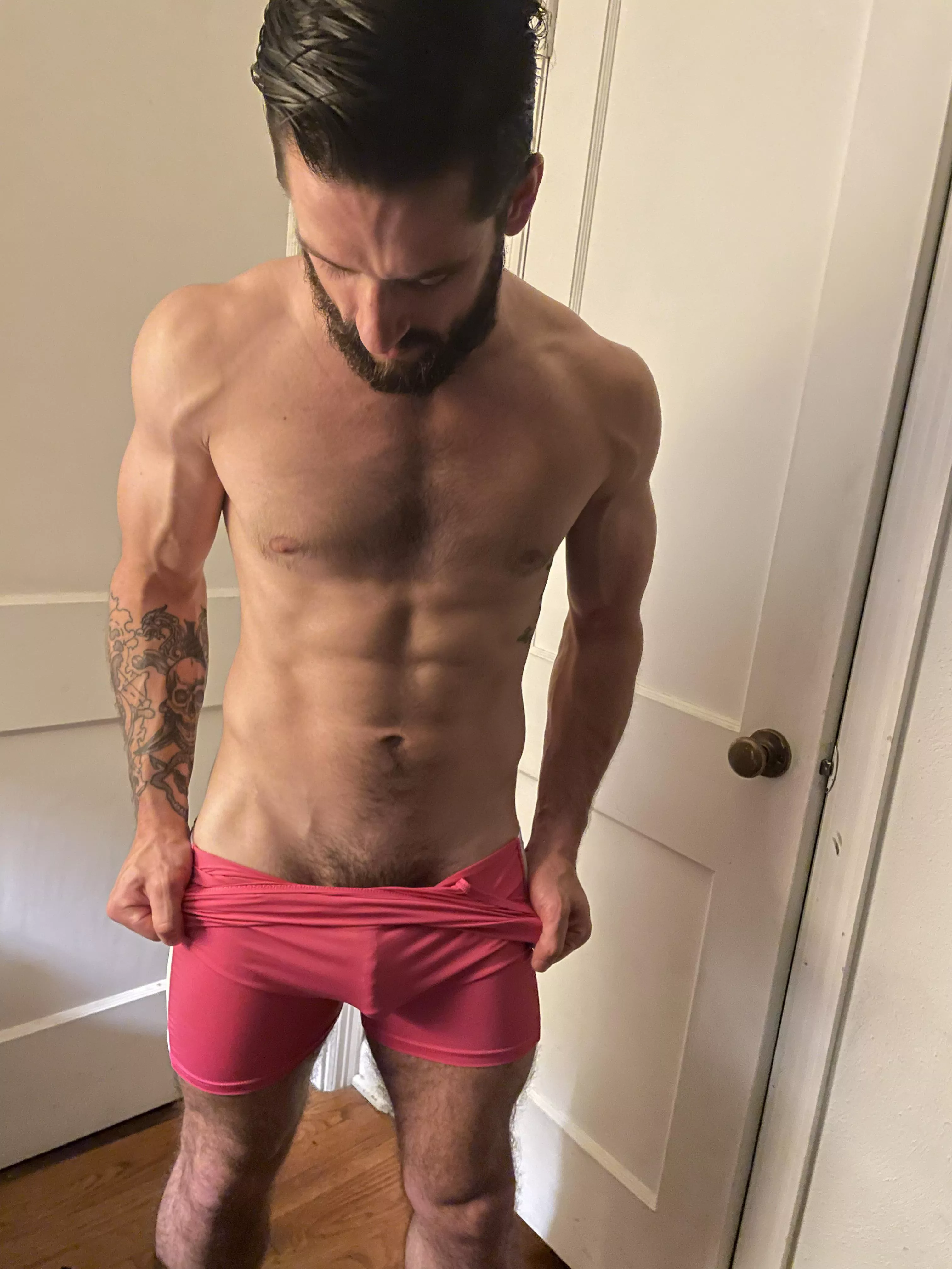 This singlet is revealing