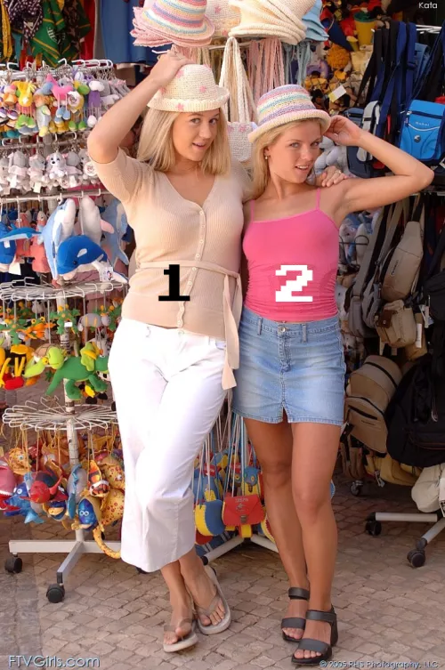 Who is more beautiful to fuck?🤔😍