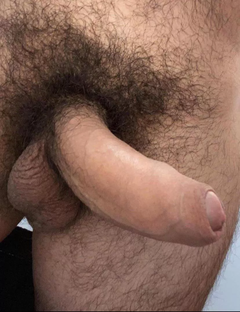 Whose 🍑 can I stretch