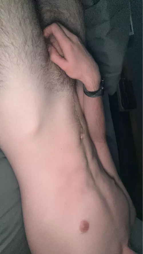 19 m hung. Fit or hung guys hmu andyw11222