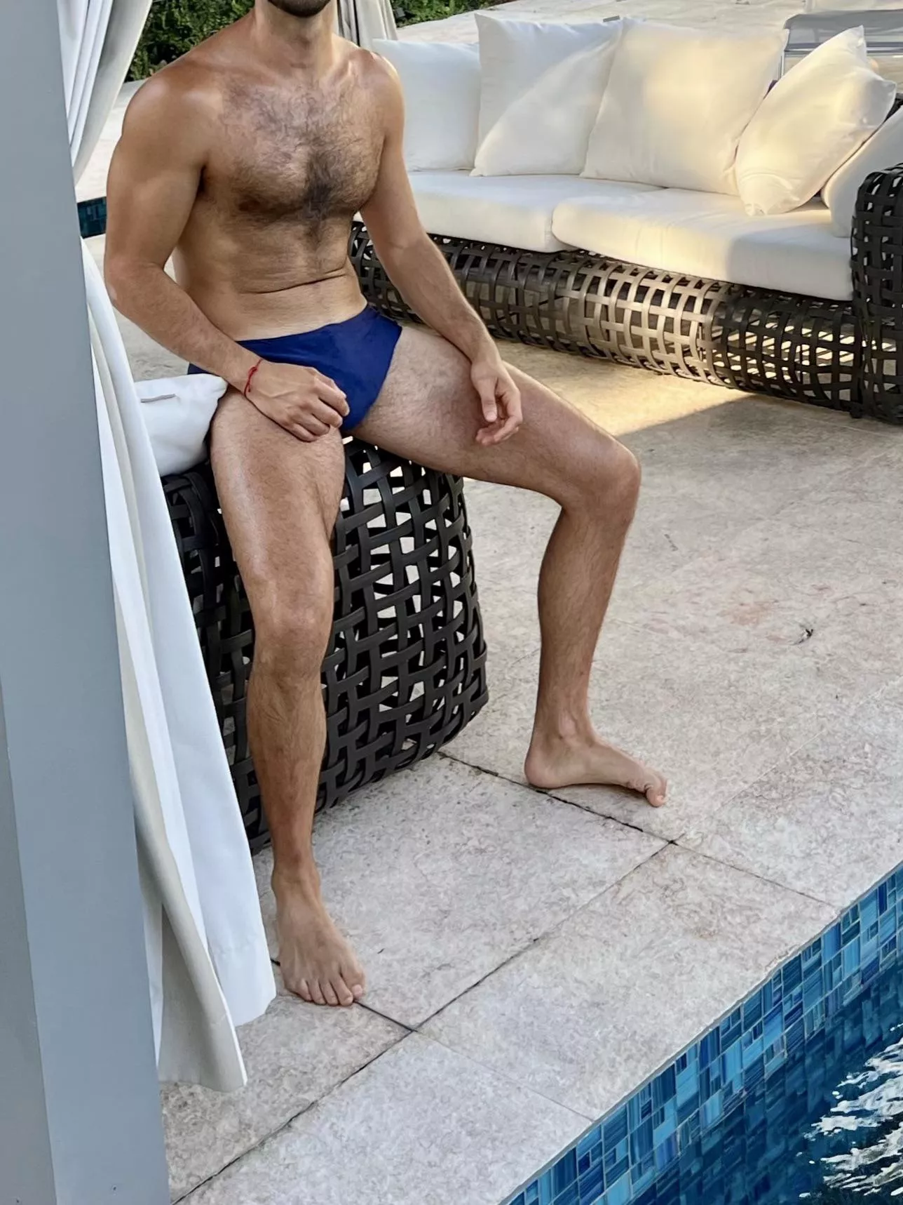 32 usa looking for athletic or muscular. Send asl and pic. Snap jackboy4848