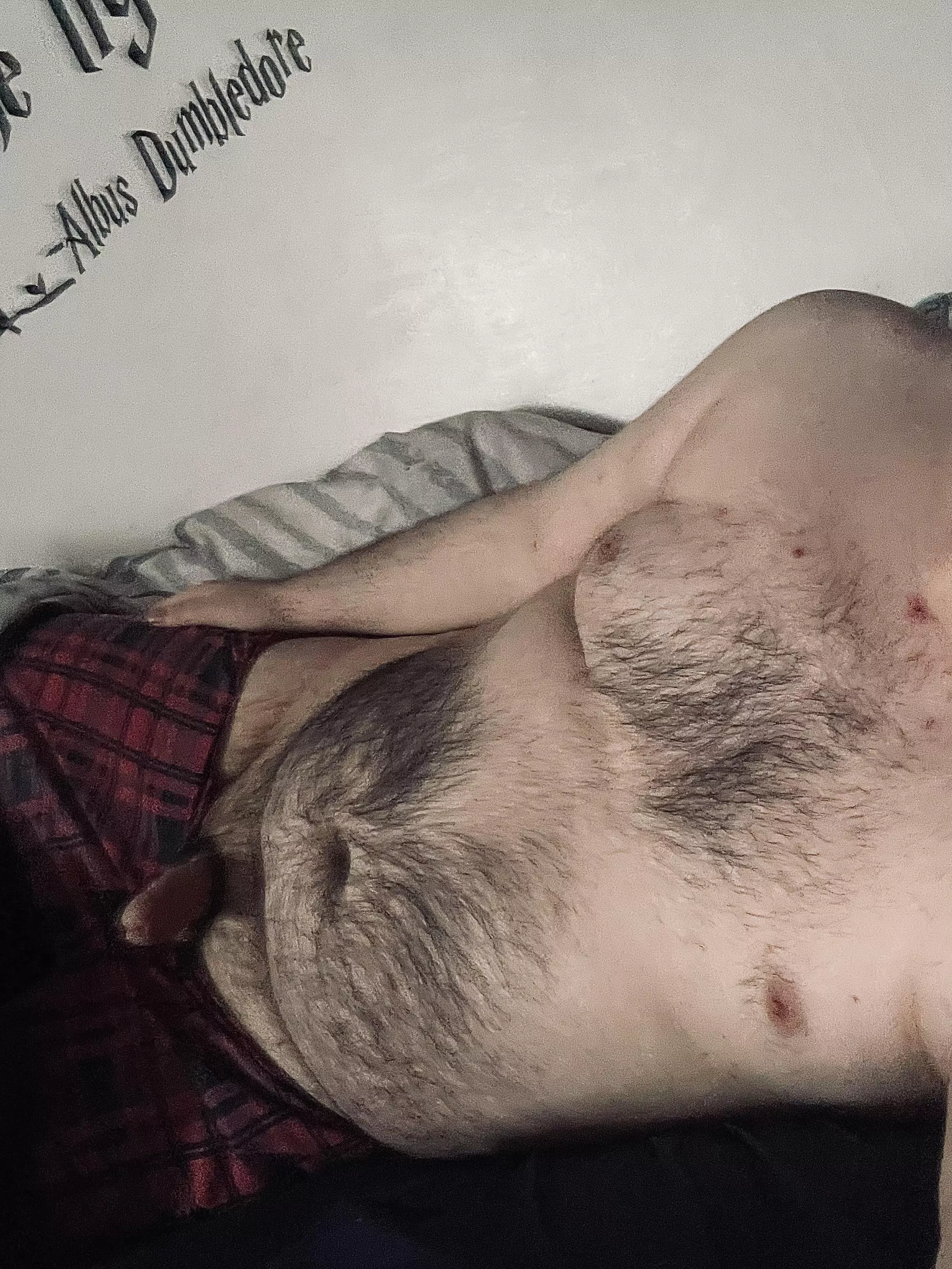 All of your pics have gotten so hard. Now someone play with me 😈😈😈