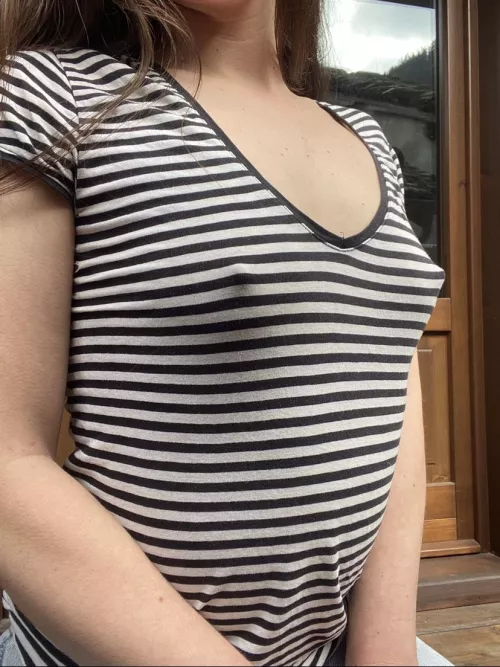 Bank holidays are meant to be spend with no bra