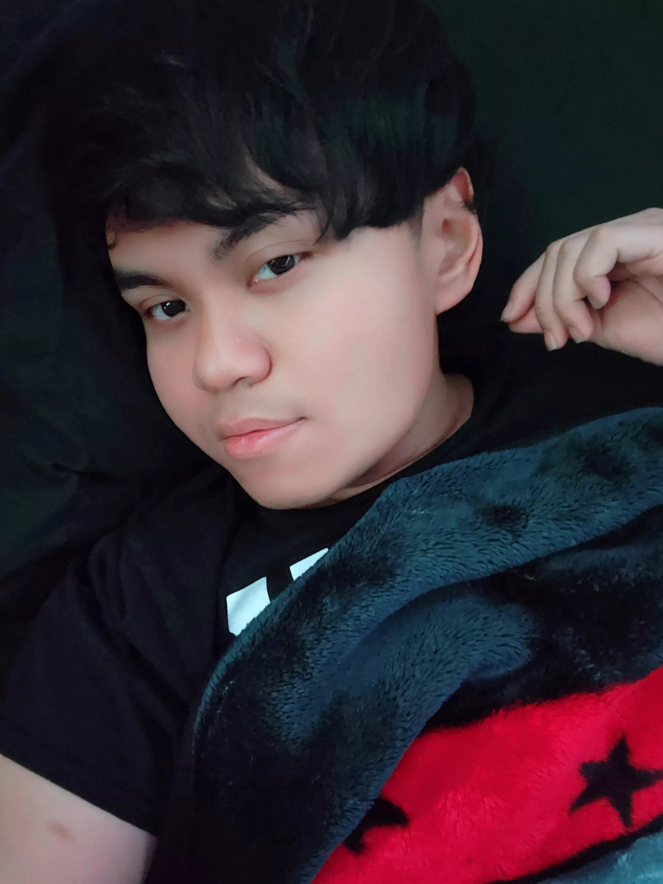 Come sleep next to me? 🥺