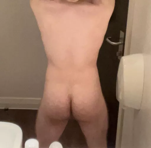 Do you like my hairy butt?