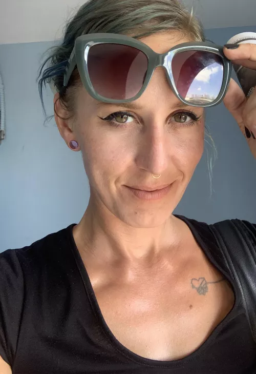 if you’re into real chicks with actual personalities, you found one.