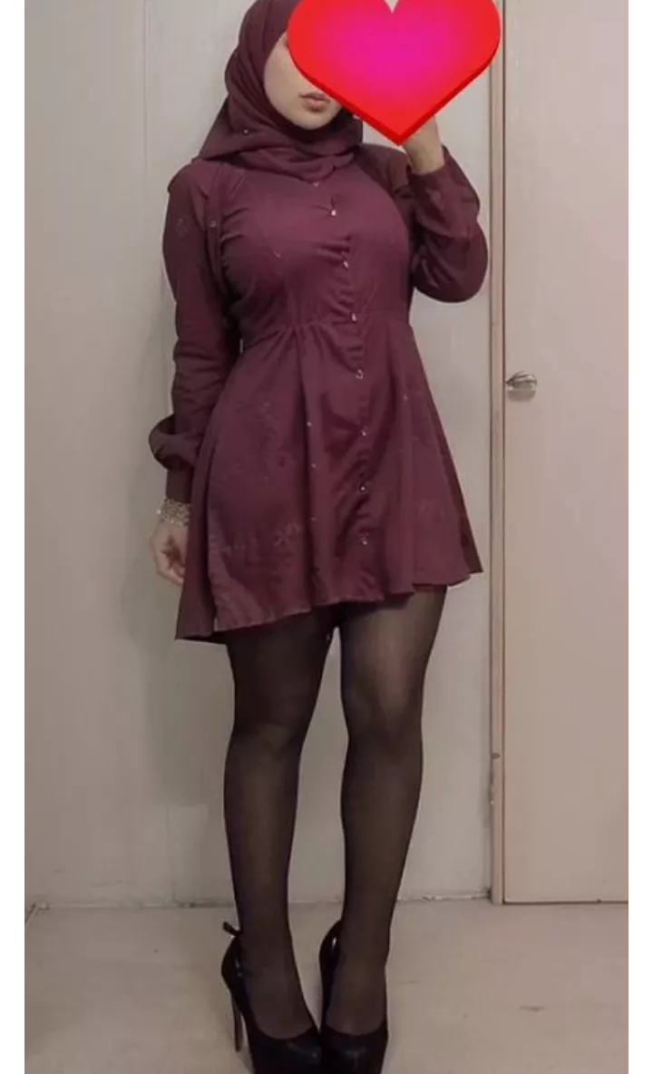 is it okay to wear pantyhose as an hijabi?