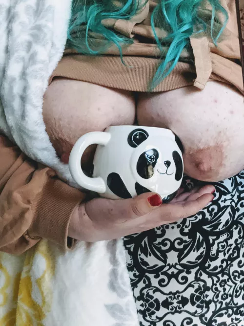 It's ok if I catch you staring, I know they're big