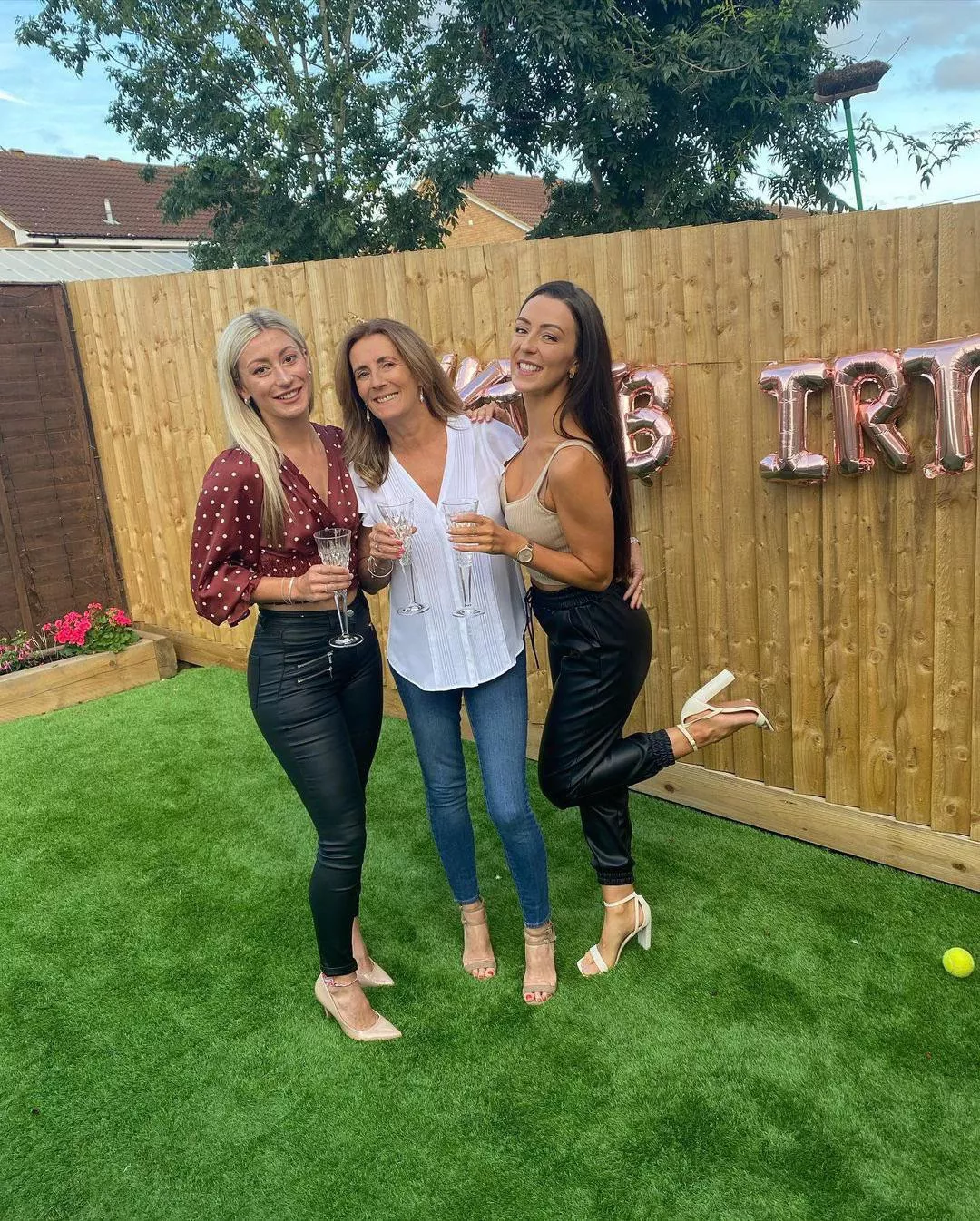 Mum and her daughters. Who gets it here?